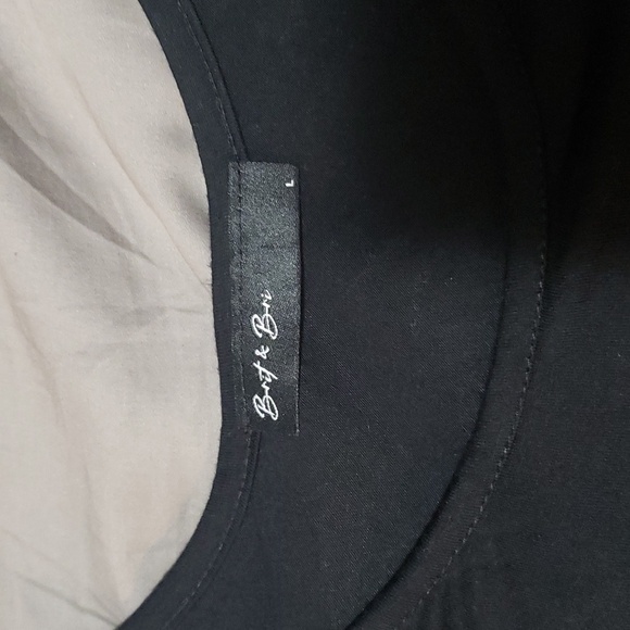 3/$35 NWOT Midi tiered ruffle sleeve dress - Picture 4 of 5